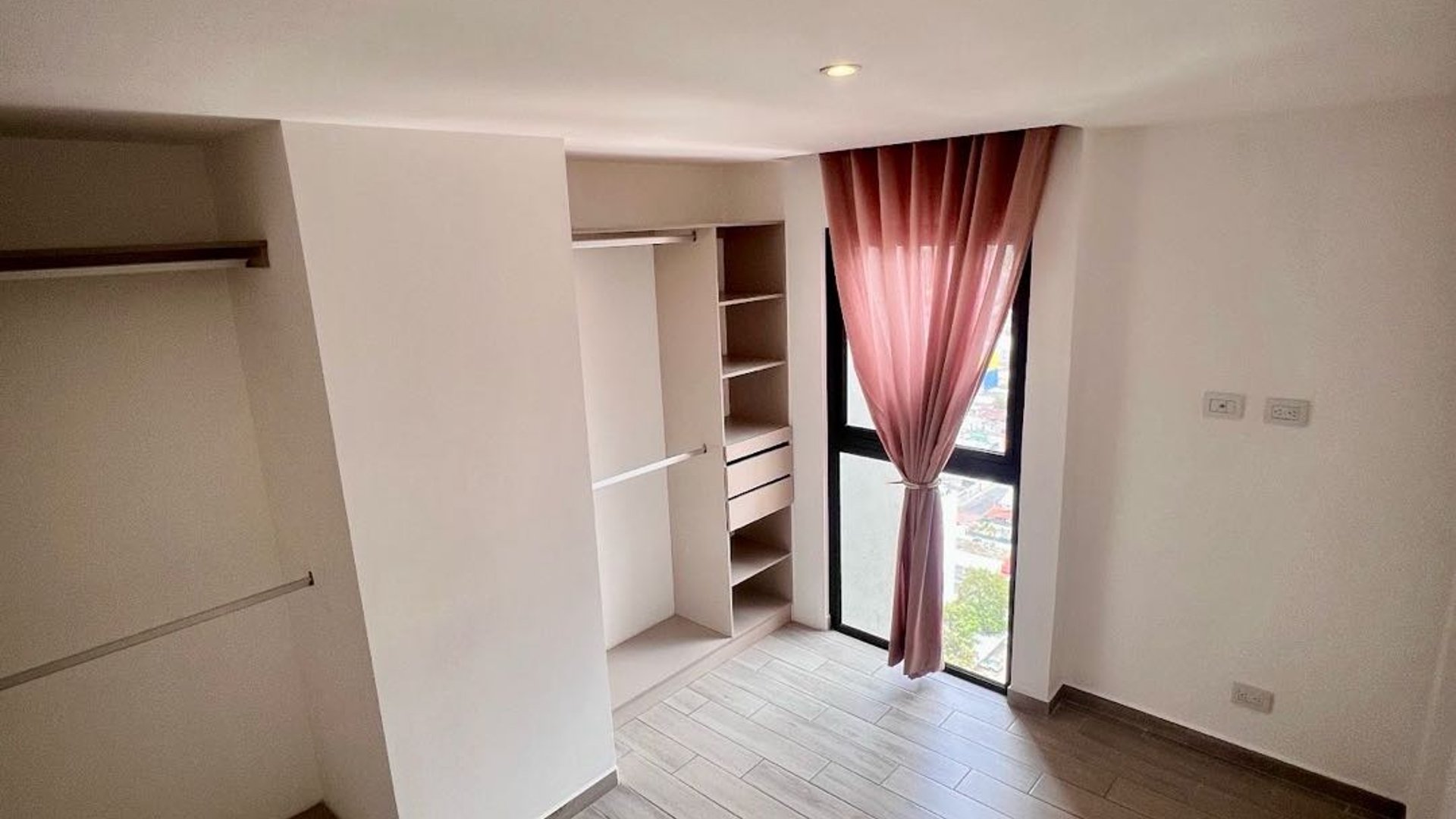 Venta apartamento 3 Dormitorios | Parque 10 Zona 10 - Miniatura 12
