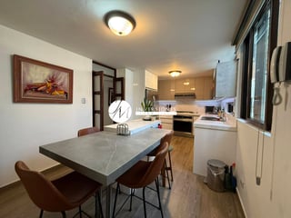 Casa en Venta de 4 dormitorios en zona 2 - 3