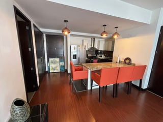 RENTA Apartamento Amueblado Zona 10 Edificio 19 Diez - 5