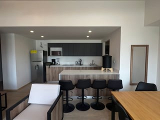 Vendo apartamento en Edificio MERAKI zona 10 por columpio de VH  - 3