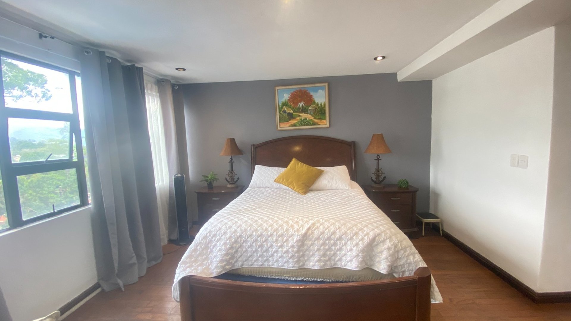 Apartamento amueblado en renta - 2 habitaciones en zona 14 Ref-5995 - Miniatura 4