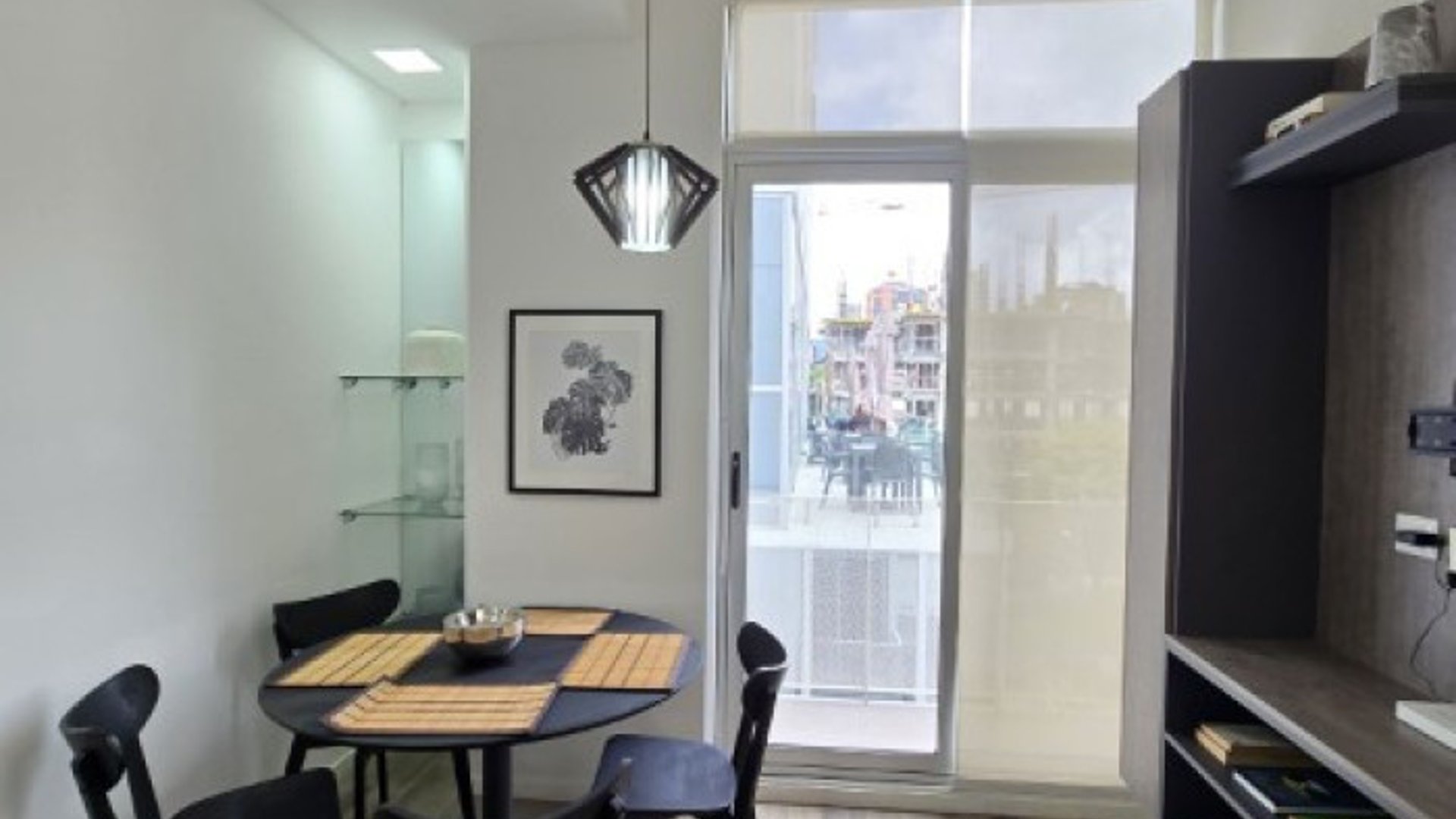 Apartamento Amueblado en Renta Zona 13 Edificio Narama - Miniatura 2