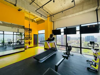 ALQUILER DE MODERNO APARTAMENTO - BONA 10, ZONA 10  - Image 13