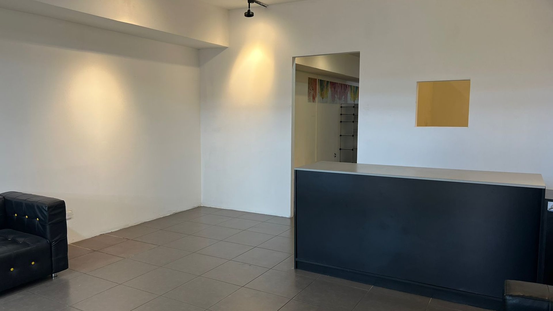 Alquilo local comercial en Pradera zona 10