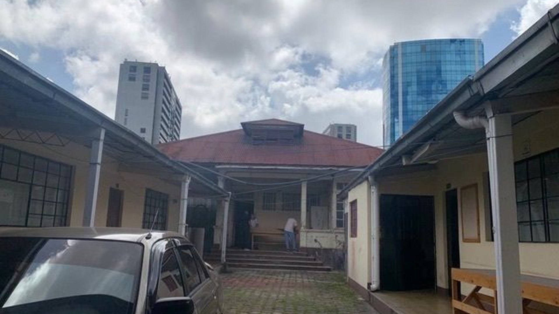 CASA EN VENTA ZONA 10