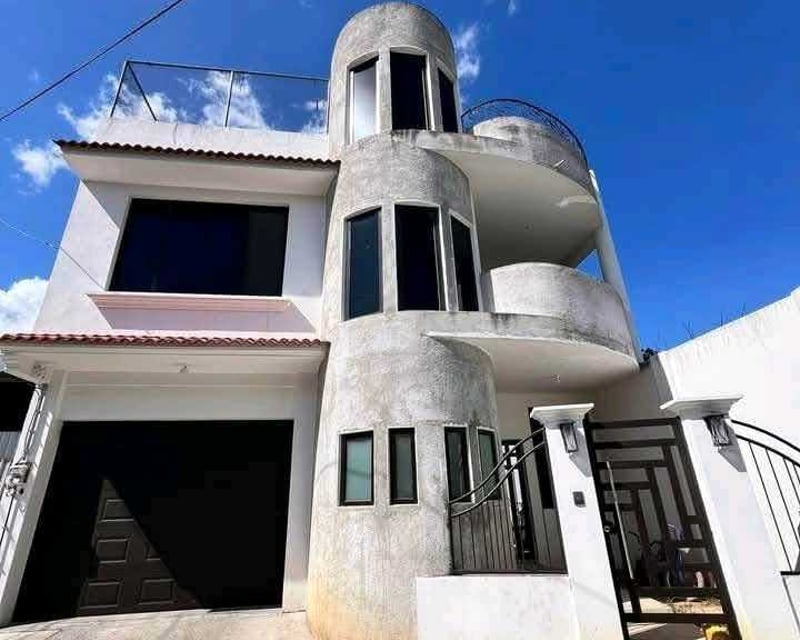 CASA EN VENTA EN CHIQUIMULA COLONIA LOMA LINDA ZONA 5