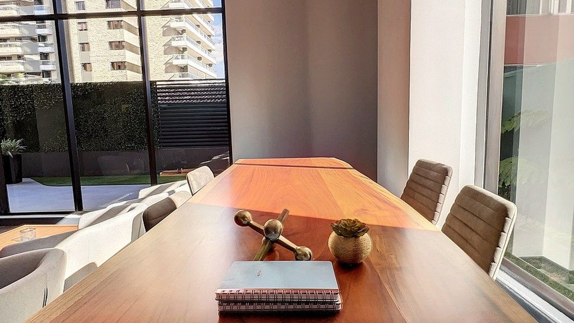 Apartamento en Alquiler  Edificio Torre Vertic Zona 14 - Miniatura 42