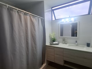 Apartamento Amueblado en Venta en Zona 13 - 5