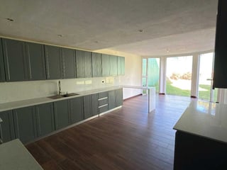 *Venta amplia casa en Colinas de Castel Km 20.5 Carr. Fraijanes* (C) - 3