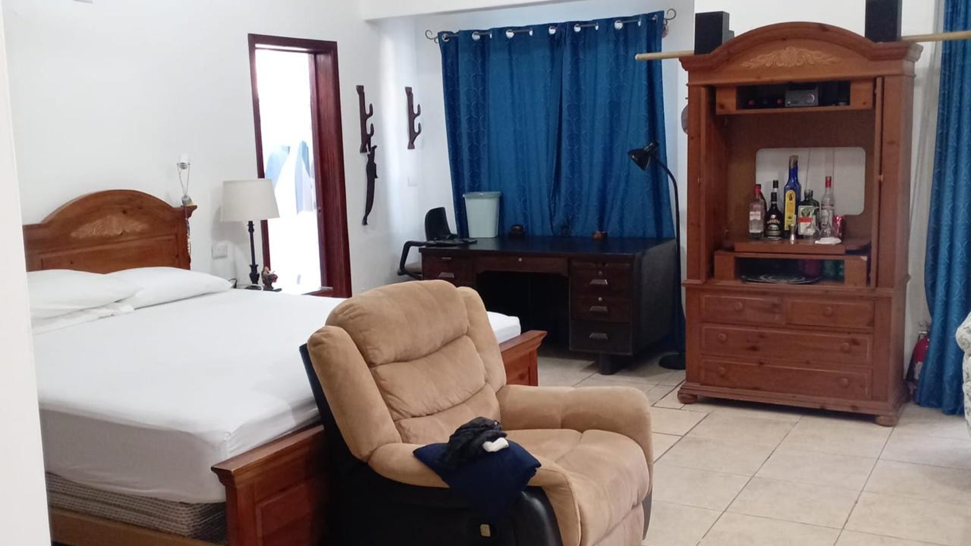VENTA DE LINDA CASA AMUEBLADA - MARENA, CHULAMAR - Miniatura 23