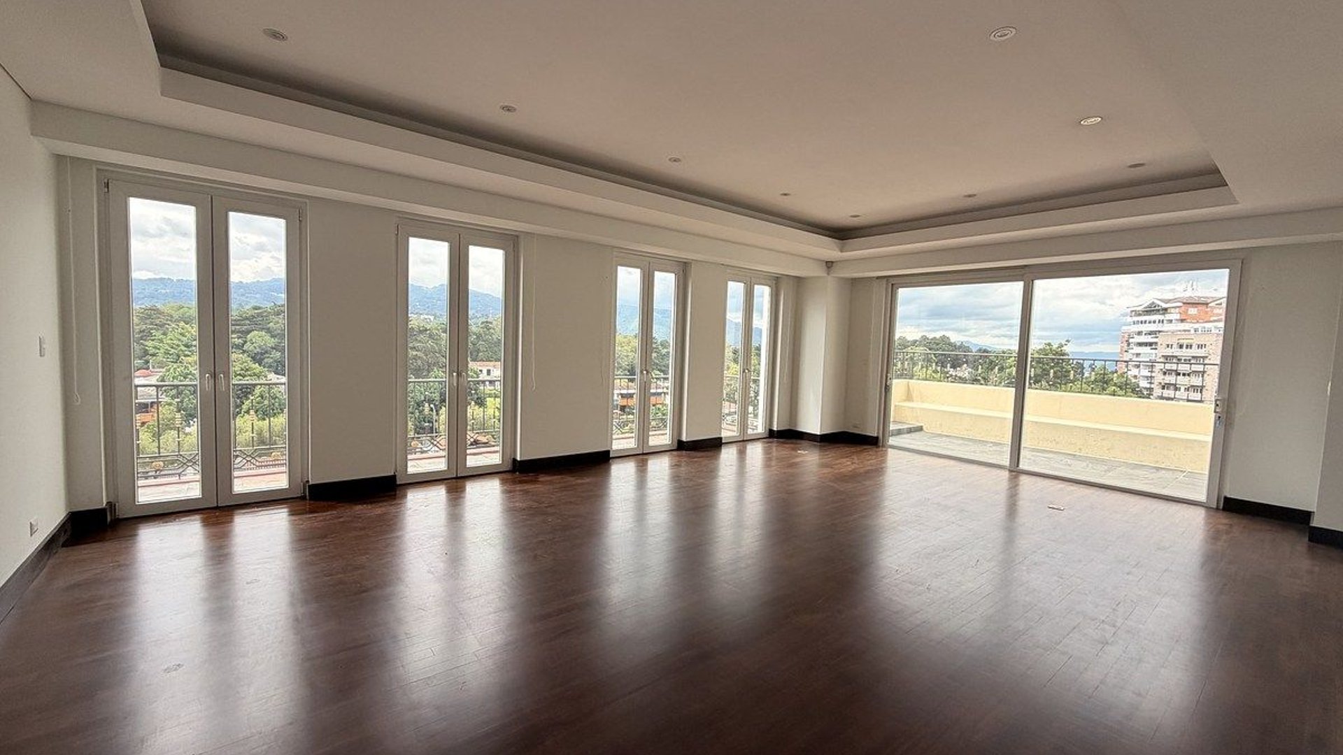 Apartamento en Alquiler | Edificio Quinta Avenida, Zona 14