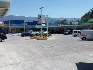 Local en Renta Plaza Prisma en Villa Nueva - 2