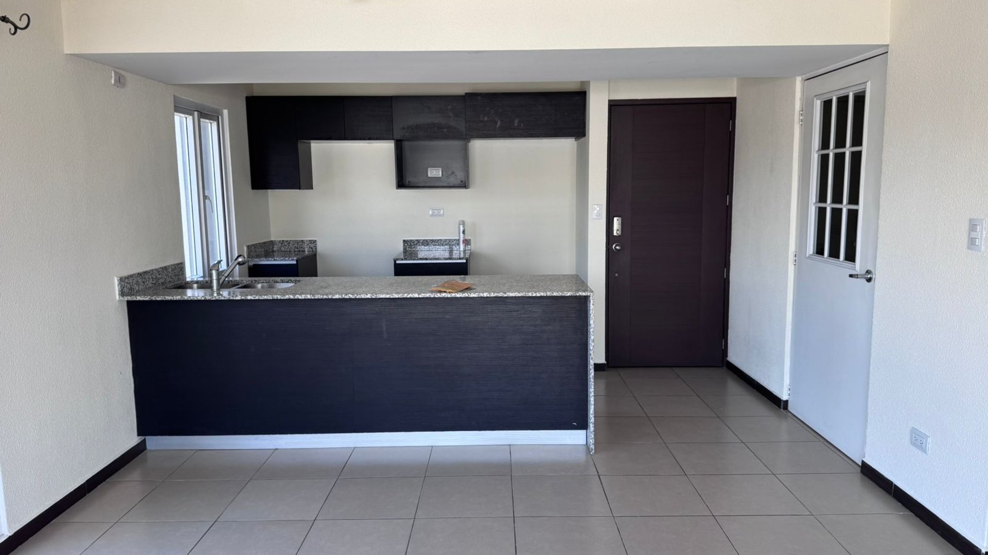 Alquilo precioso apartamento en PARQUE 11 - Miniatura 2