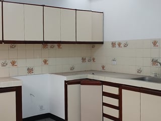 12 Avenida, Casa en Renta en la 12 Avenida de la Zona 10 - 4