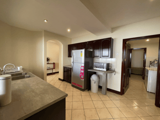 Apartamento en Alquiler / Venta Edificio Milenia, zona 10 - 4