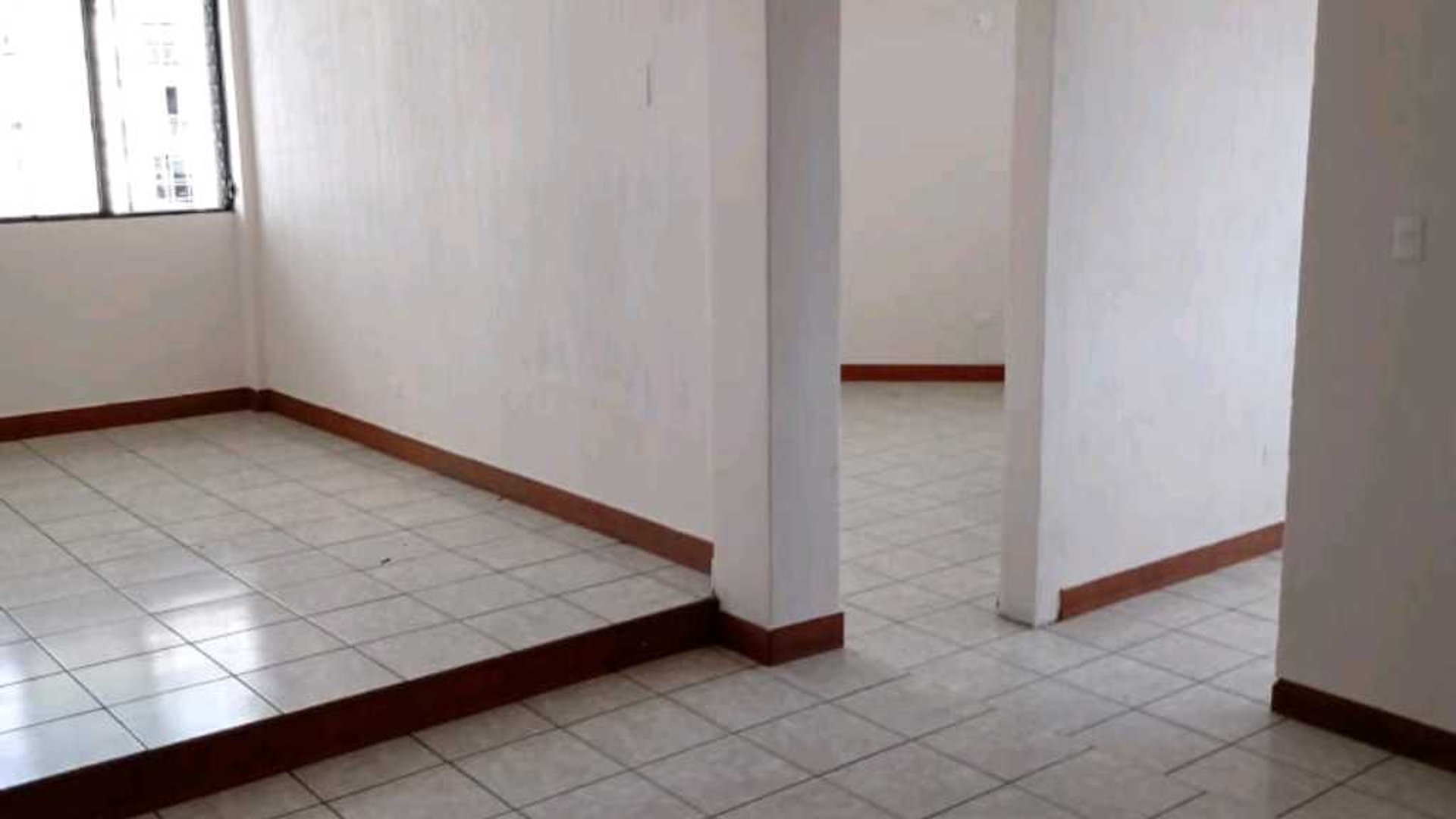 EDIFICIO  EN VENTA – COLONIA LA PALMITA, ZONA 5 - Miniatura 8