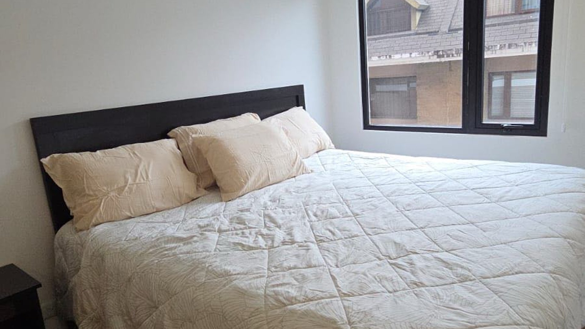 Apartamento de 3 habitaciones en alquiler Essenza zona 13 - Miniatura 6