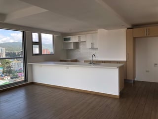 Apto 3 habs, en renta o venta en Cityhaus zona 10 - 2