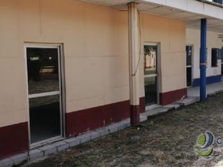 Edificio en Renta en Río Dulce a orilla de carretera - 2