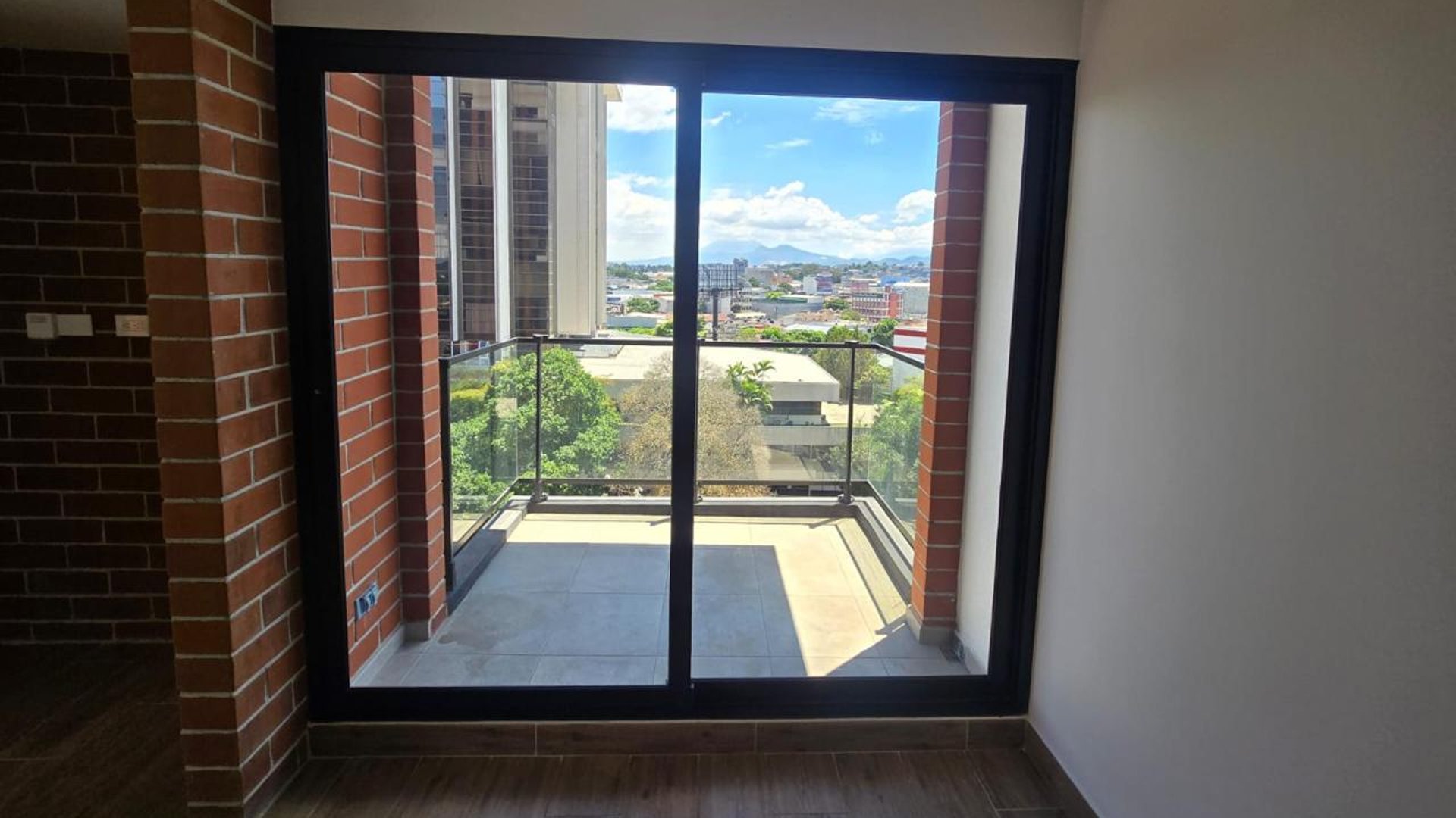 ???? APARTAMENTO EN RENTA – 2 HAB + AIRBNB PERMITIDO | MODDRA | ZONA 4 - Miniatura 7