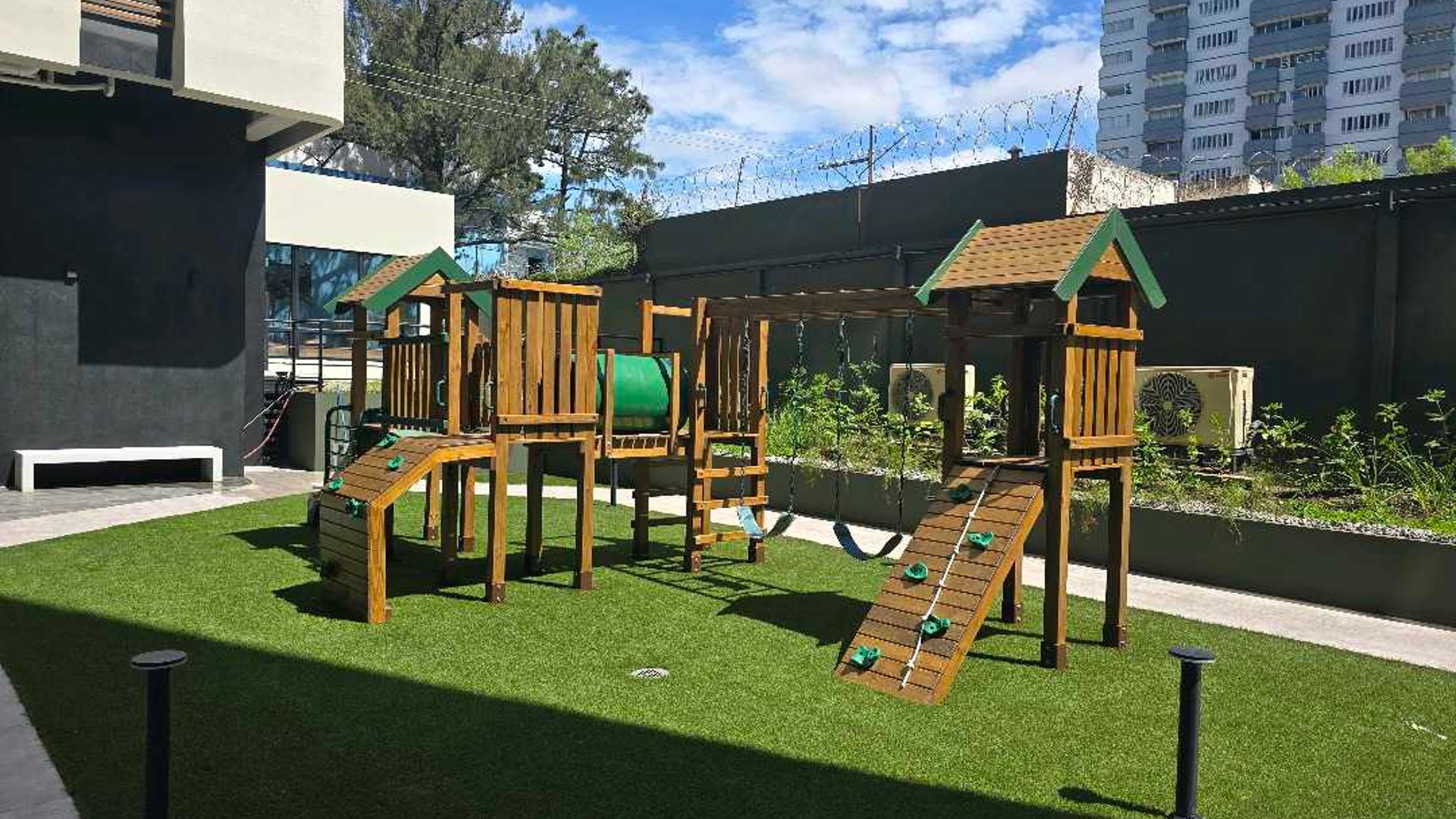 APARTAMENTO SEMIAMUEBLADO EN ALQUILER EN ZONA 13 - Miniatura 23