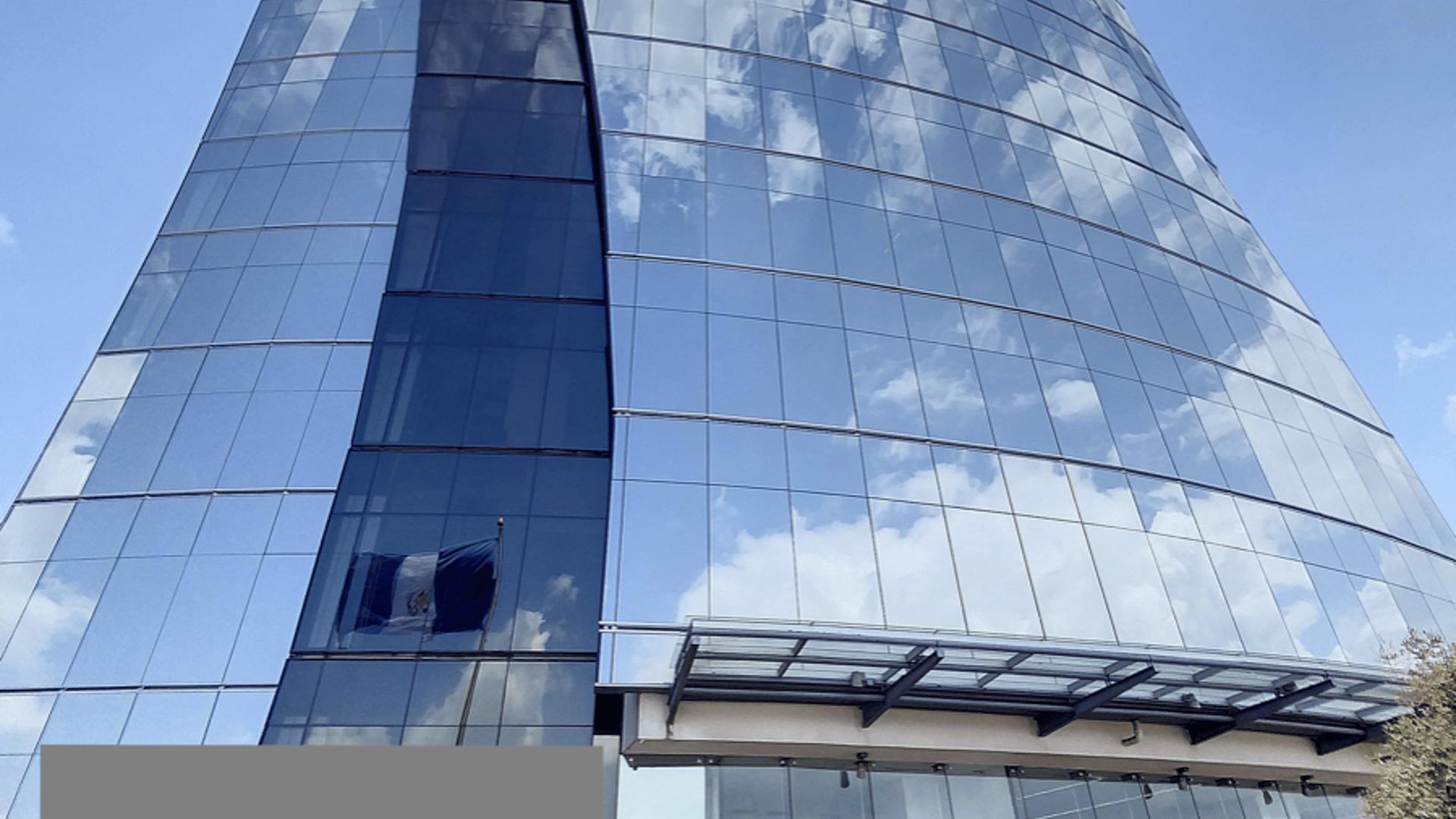 Plaza Tigo/ Oficinas en renta, CES