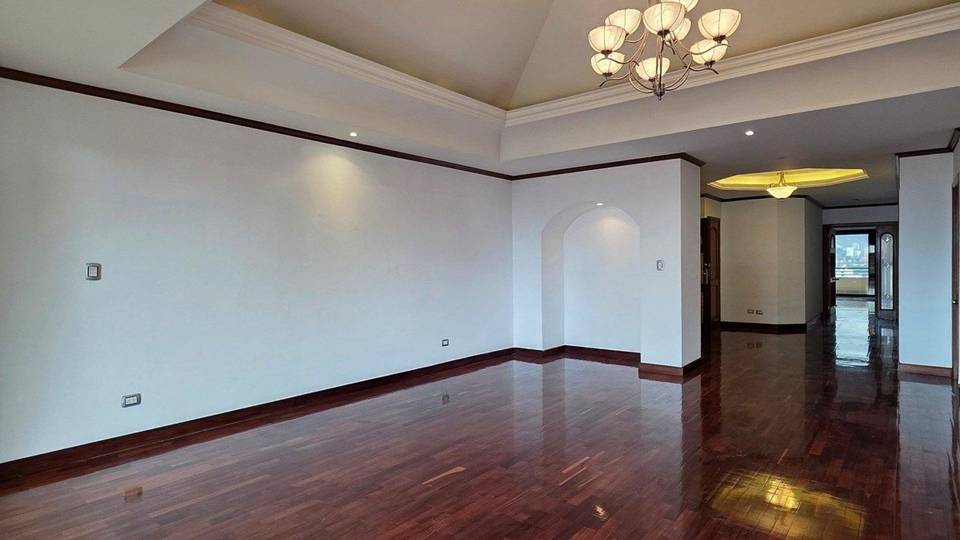 Penthouse en Venta – Zona 10 - Miniatura 4