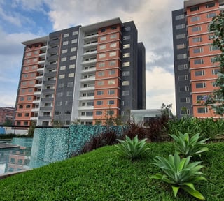 Apartamento en Venta en zona 14 sector La Villa