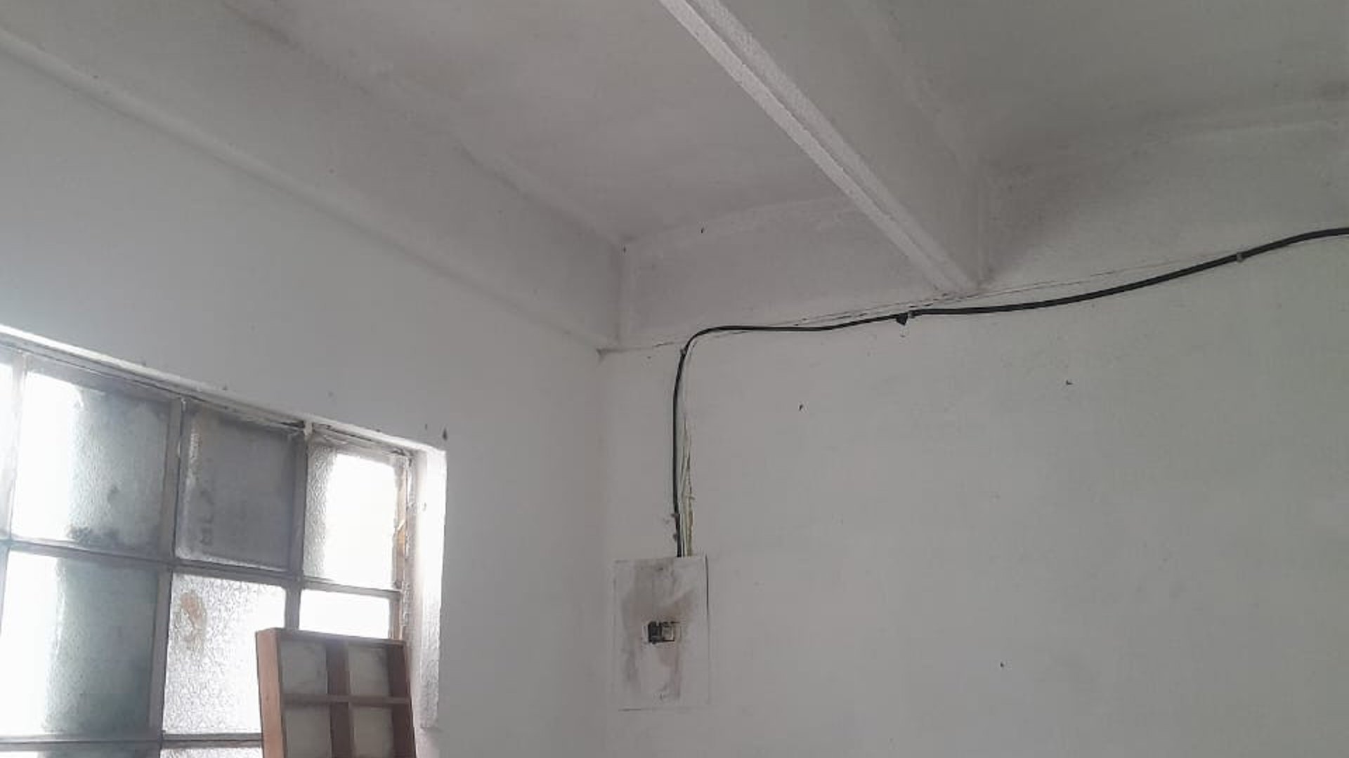 Casa en Venta en Pinares del Norte, zona 18 - Image 1