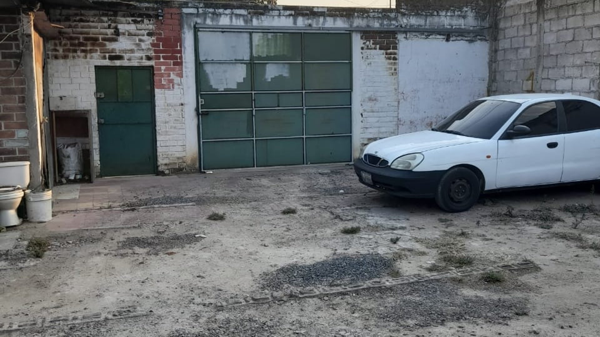 Vendo Terreno con Construcción, en excelente sector de Zona 1 - Miniatura 4
