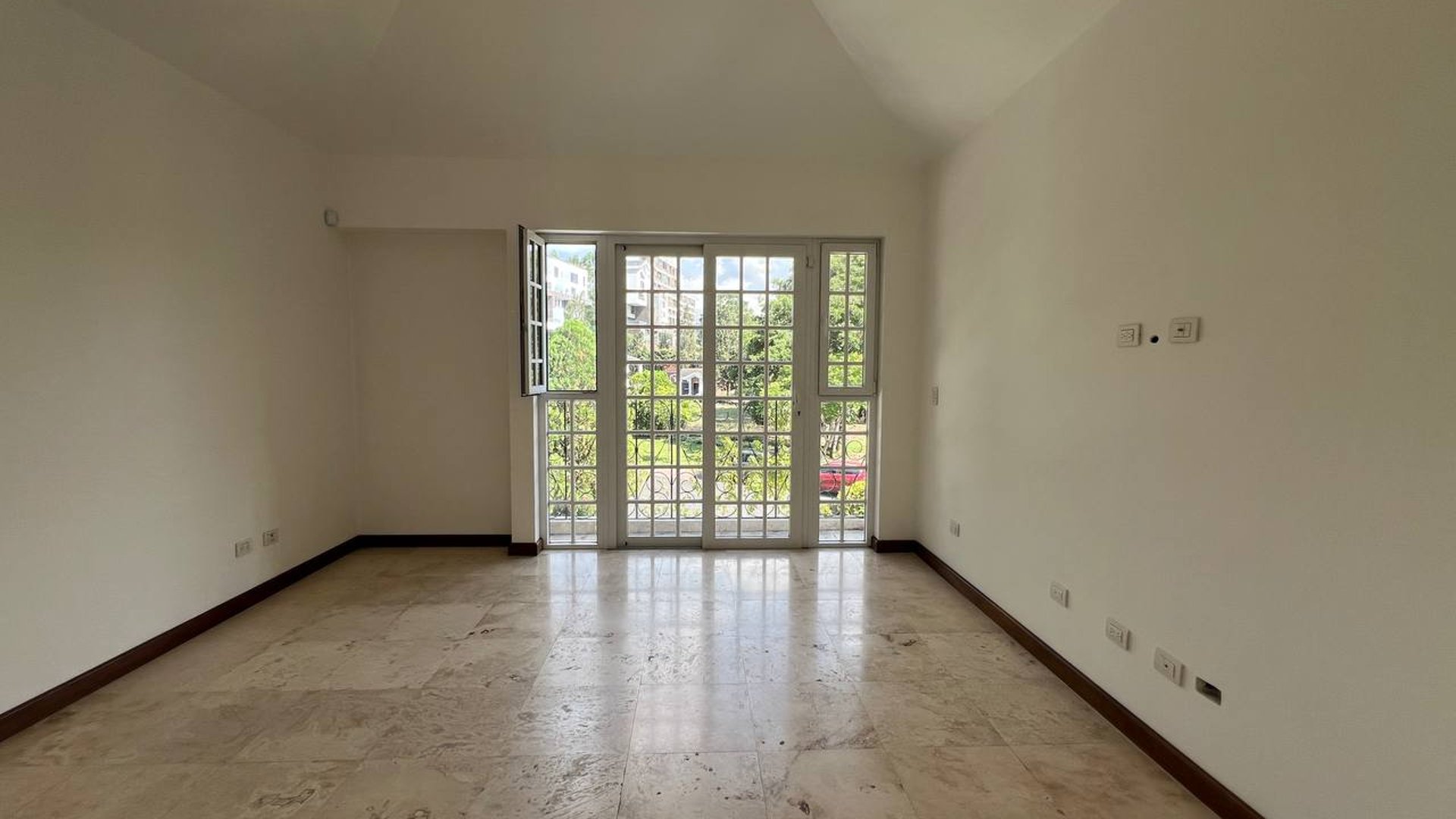 Casa en Venta en Foresta de Cayalá, zona 16 - Miniatura 4