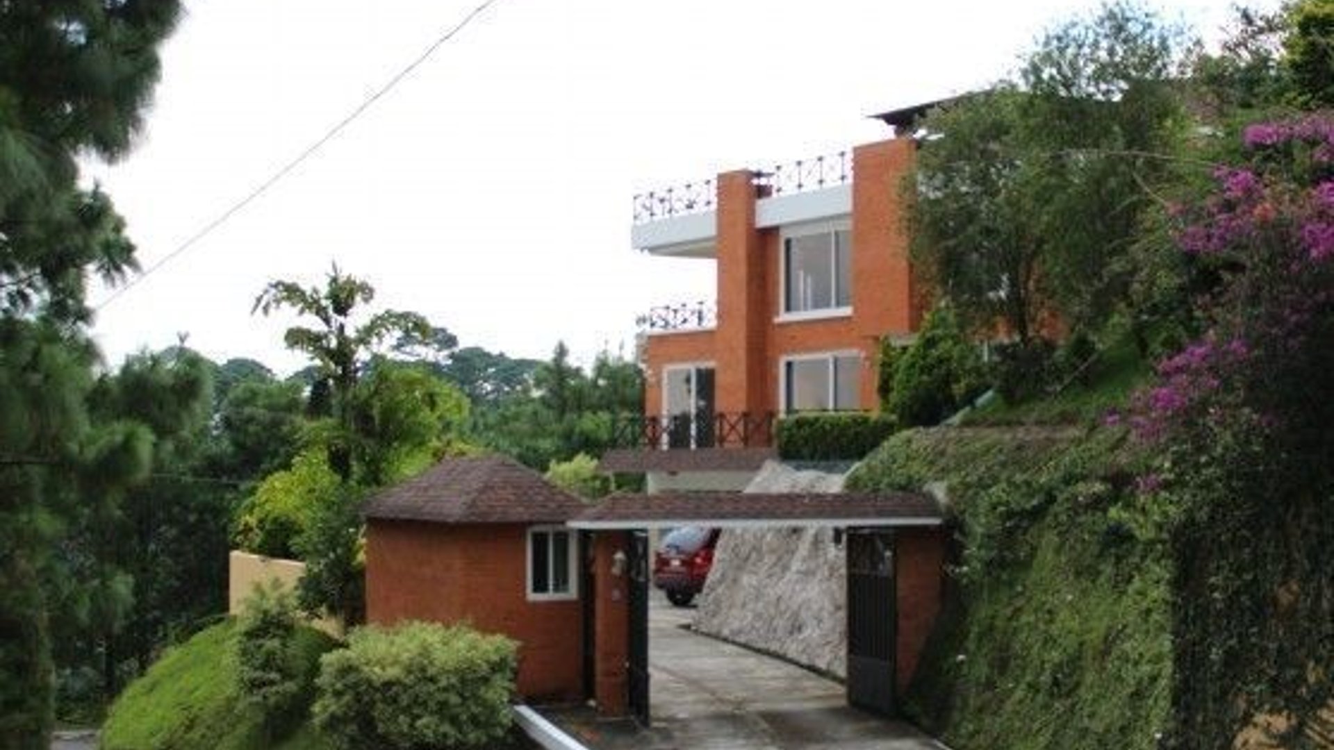 Casa en VENTA en Cañadas de San Lázaro zona 15