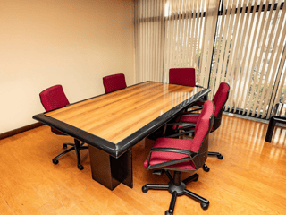 Oficina en VENTA en Edificio María Amelia Zona 10 - 2