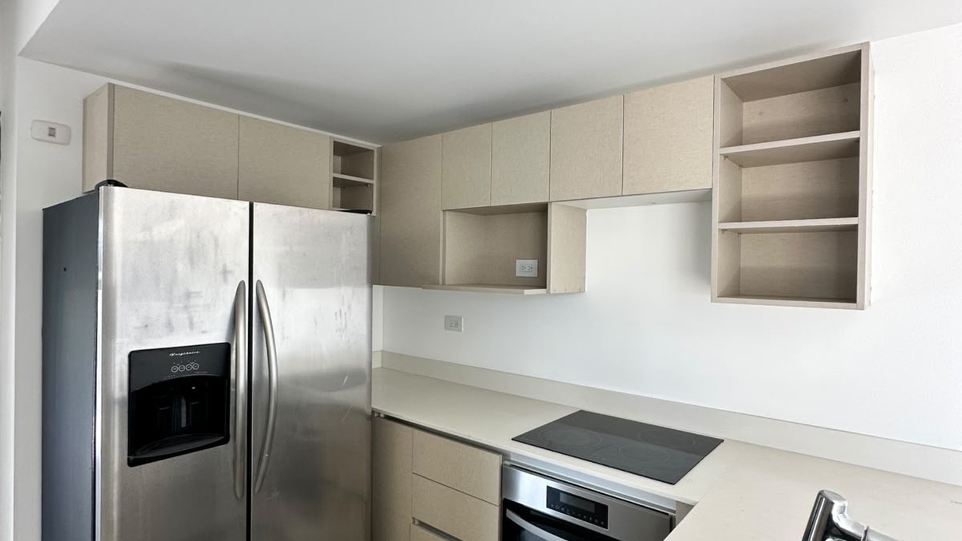 Apartamento en renta Morea Zona 15  VH2