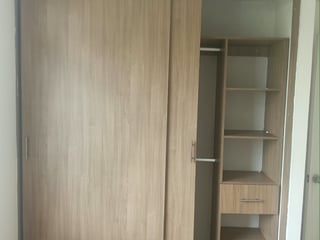 RENTO APTO ZONA 1, HISTORICO 1, REF.6943  2 HAB, ESTUDIO, 2 BAÑOS, 1 PARQUEO - 2