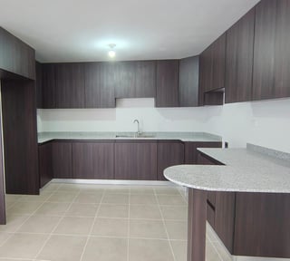 Casa en renta  Ubicada en Verdea Arrazola, Km 16.5 entrada a Olmeca. Dentro de g