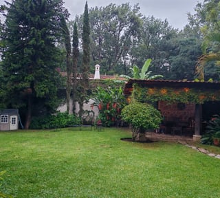 Casa en venta y renta en Antigua Guatemala