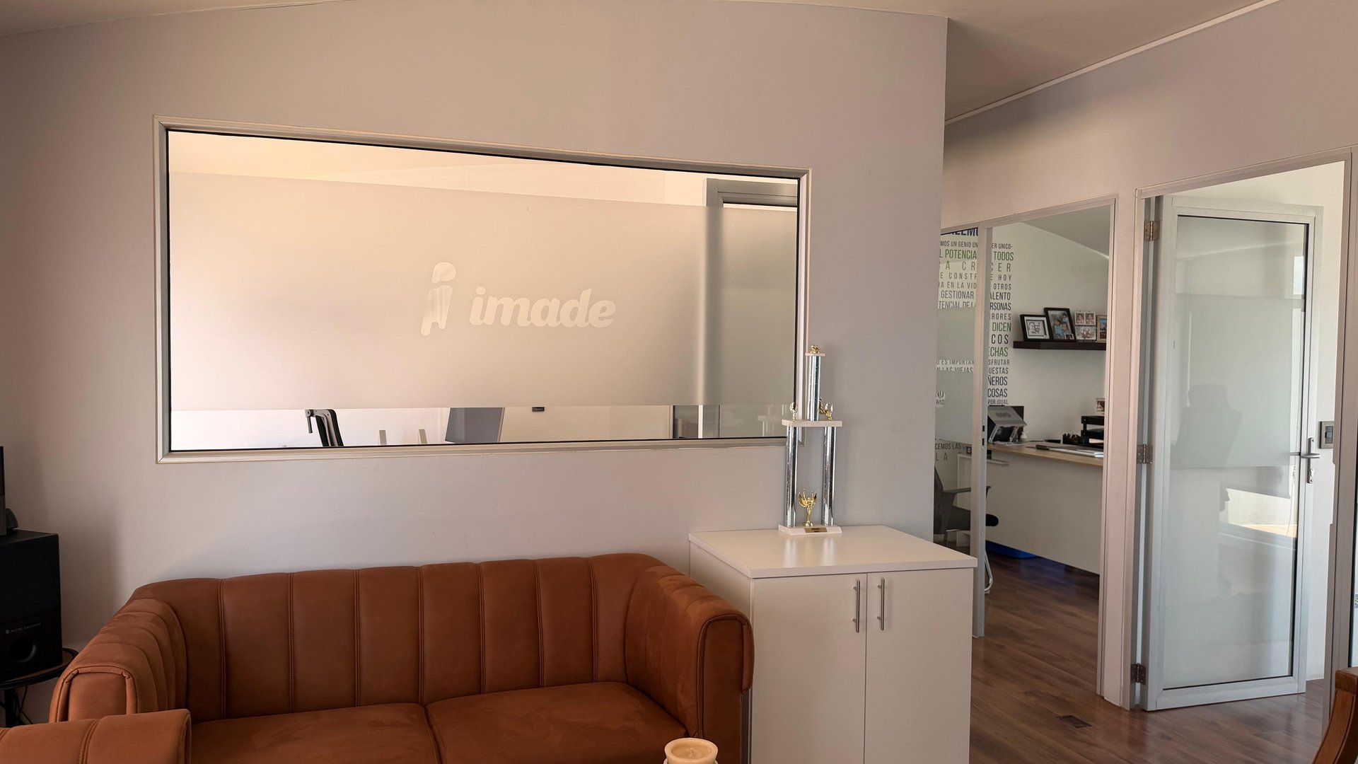 Oficina Premium 200m² Zona 11, Guatemala: ¡Ideal para tu Negocio! - Miniatura 9