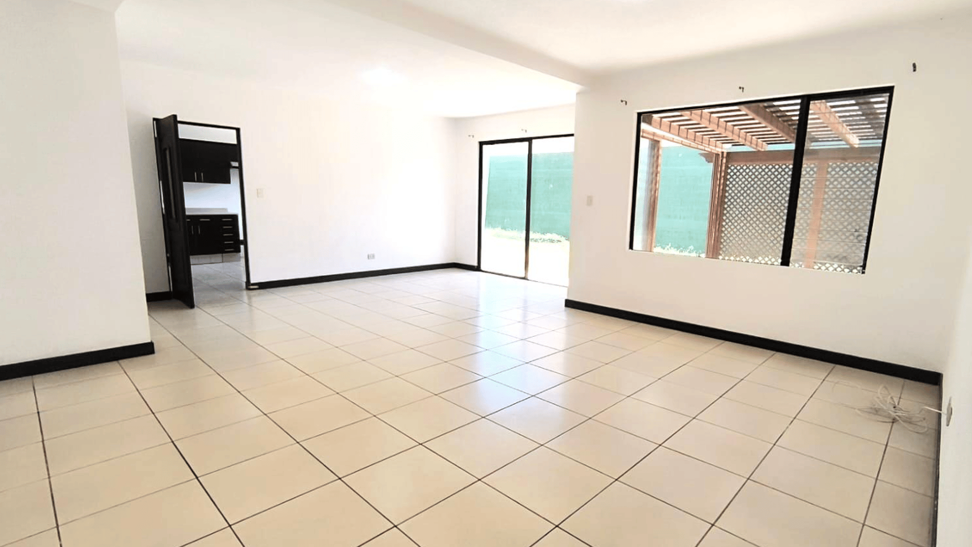ALQUILER DE HERMOSA CASA - TERRAVISTA, KM 16.5 CES - Miniatura 5