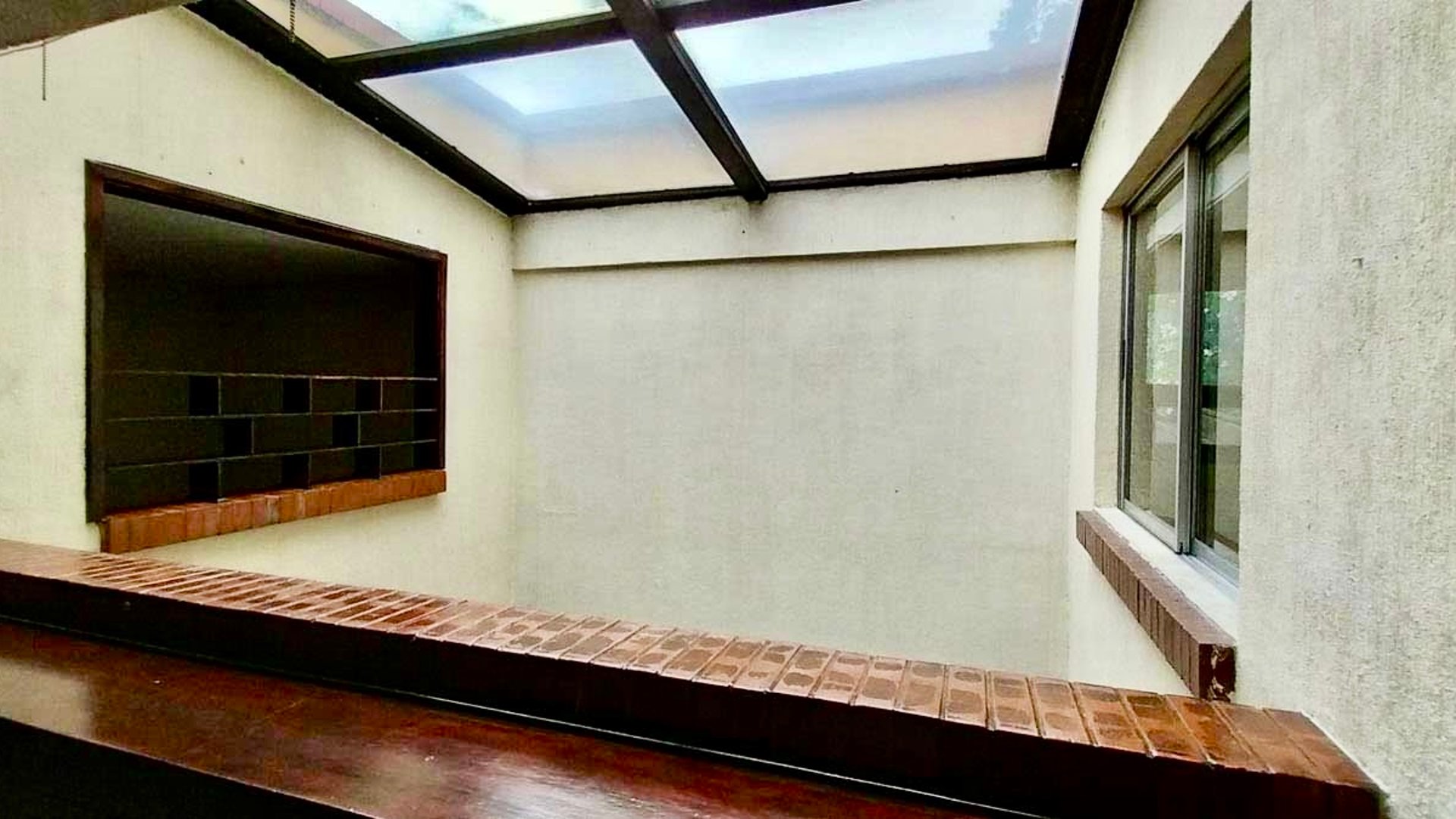 Casa amplia en renta, Condominio La Pradera, zona 10 - Miniatura 7