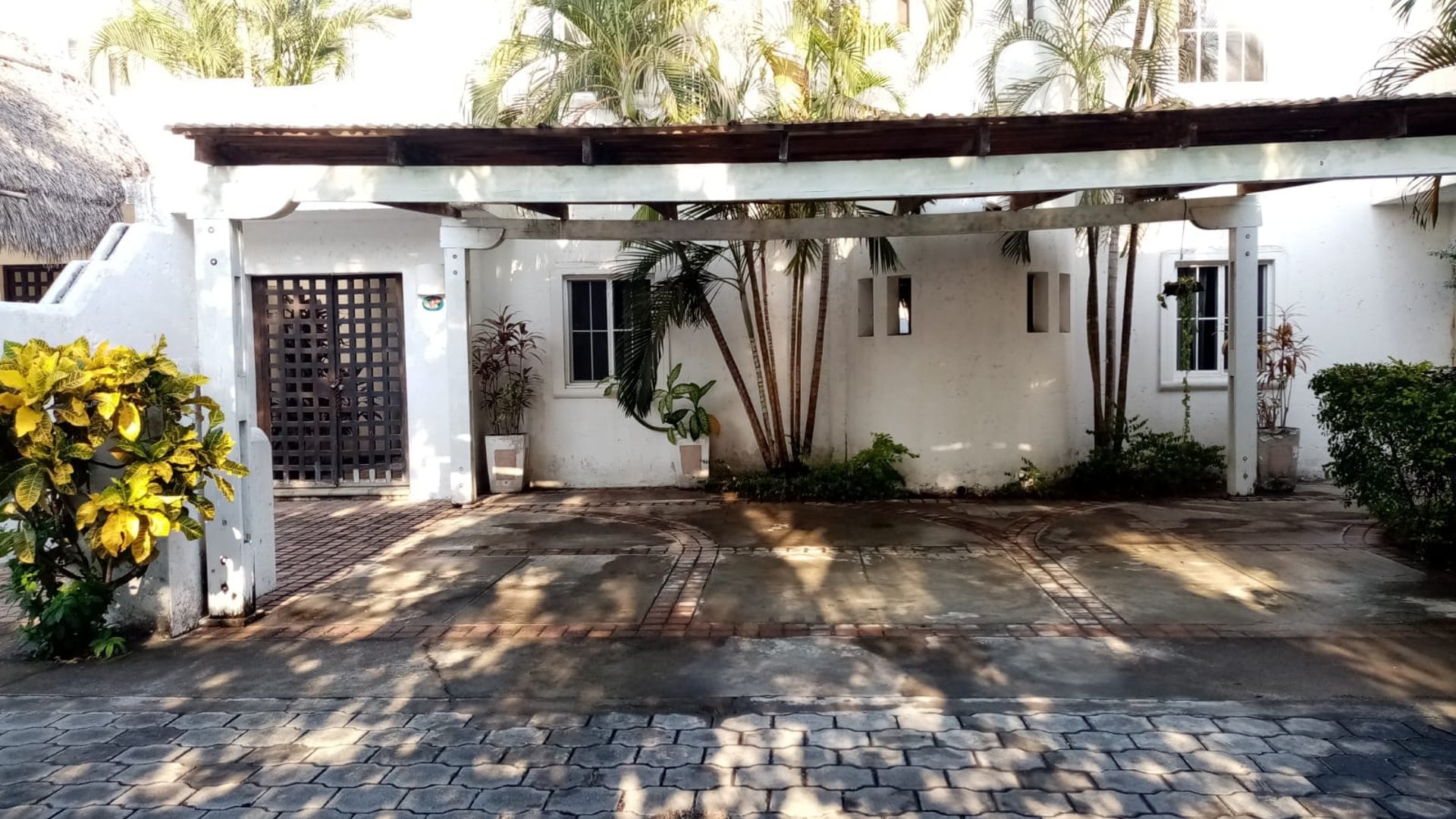 Casa de playa, de 5 habitaciones, en alquiler Marena