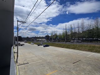 Alquilo Bodega en Campestre Comercial en  Caes KM 23 Fraijanes - 3