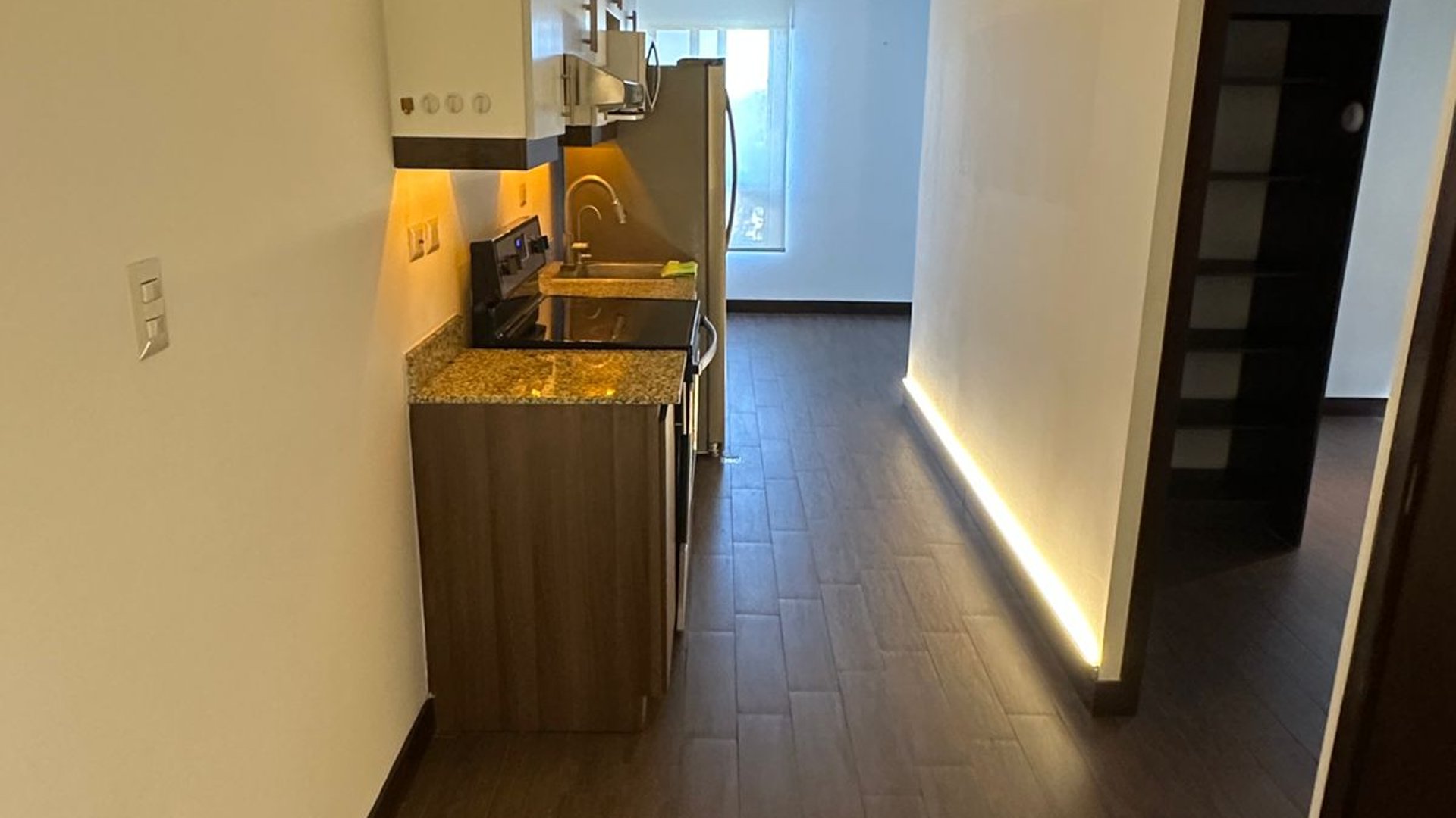 Apartamento en Venta zona 15 / Rivoli (Para Inversión) - Miniatura 2
