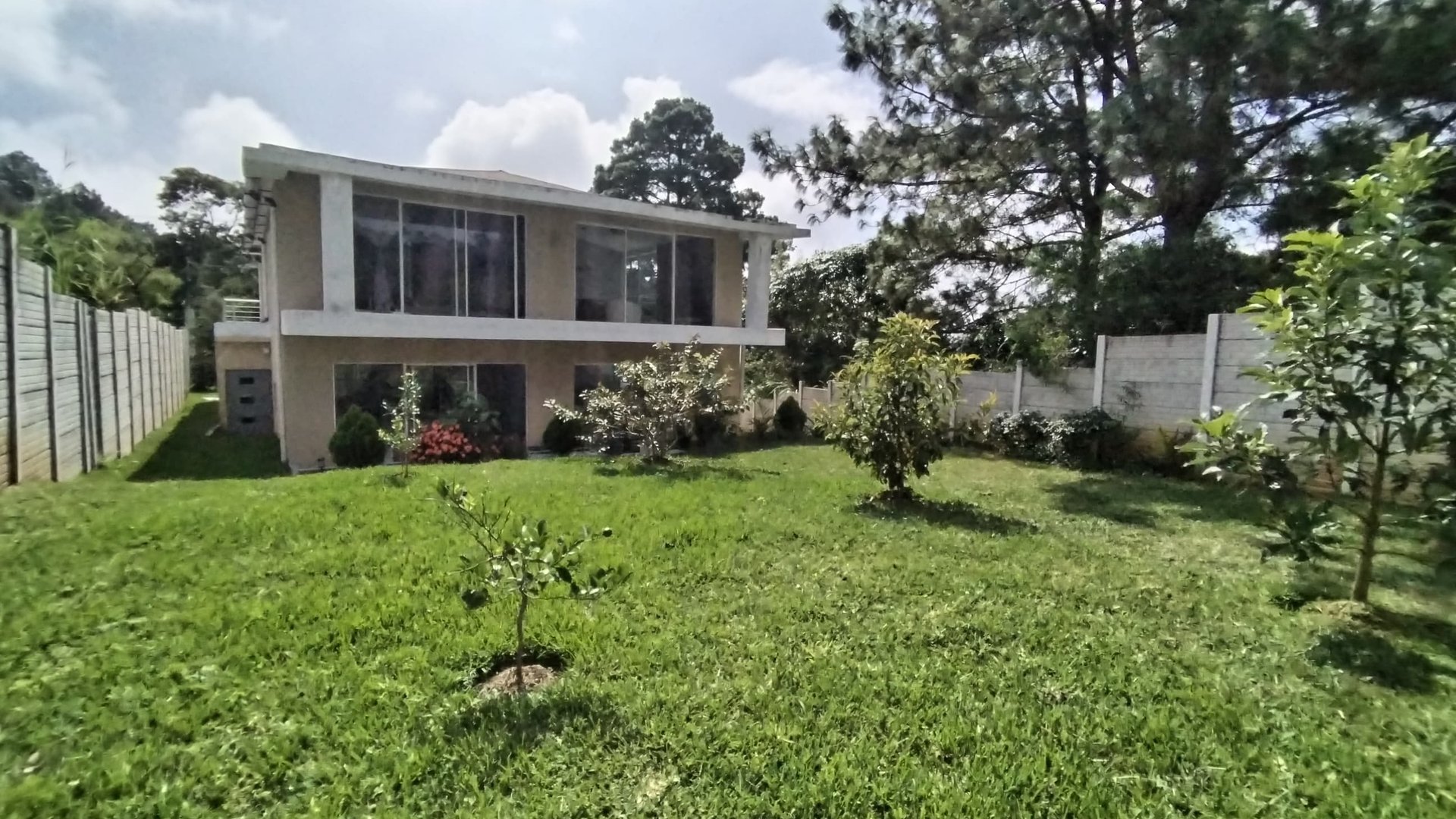 Casa en venta, en Condominio rancho verde 