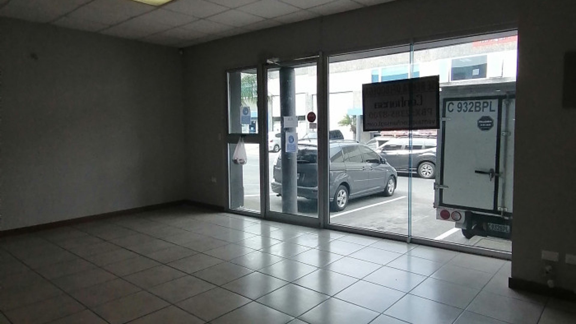 Ofibodega en Cortijo zona 12 en renta - Miniatura 3