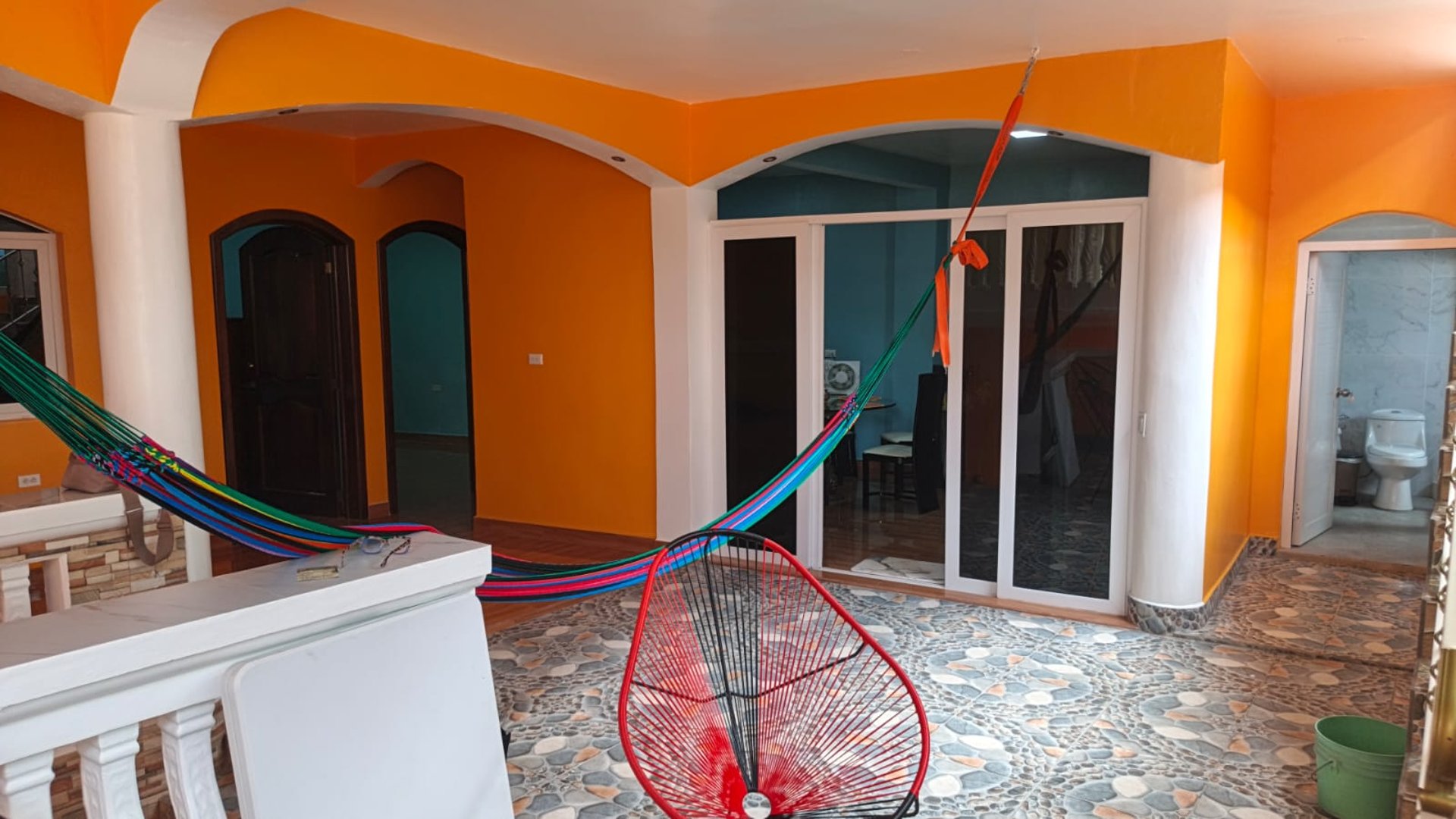 CASA EN RENTA IDEAL PARA OFICINAS O CLINICAS MEDICAS - Miniatura 35