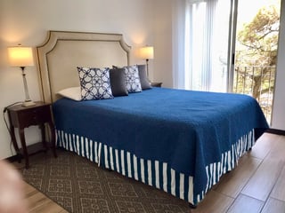 Modern 1-Bed Furnished Apartment, Zona 15 Guatemala City - $875/mo - Image 3