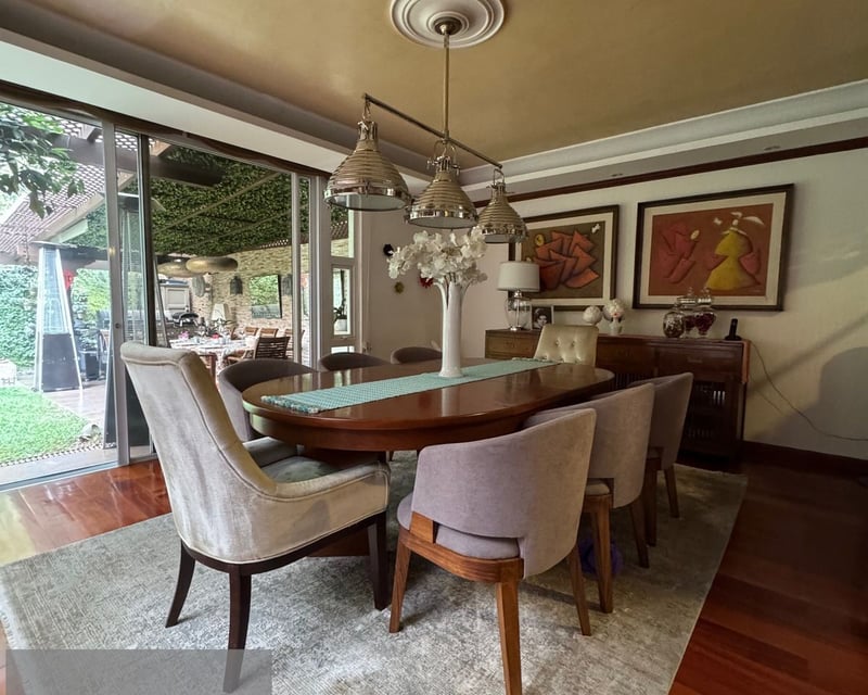 CAÑADAS DE ELGIN/ Casa Amueblada en Venta, zona 13