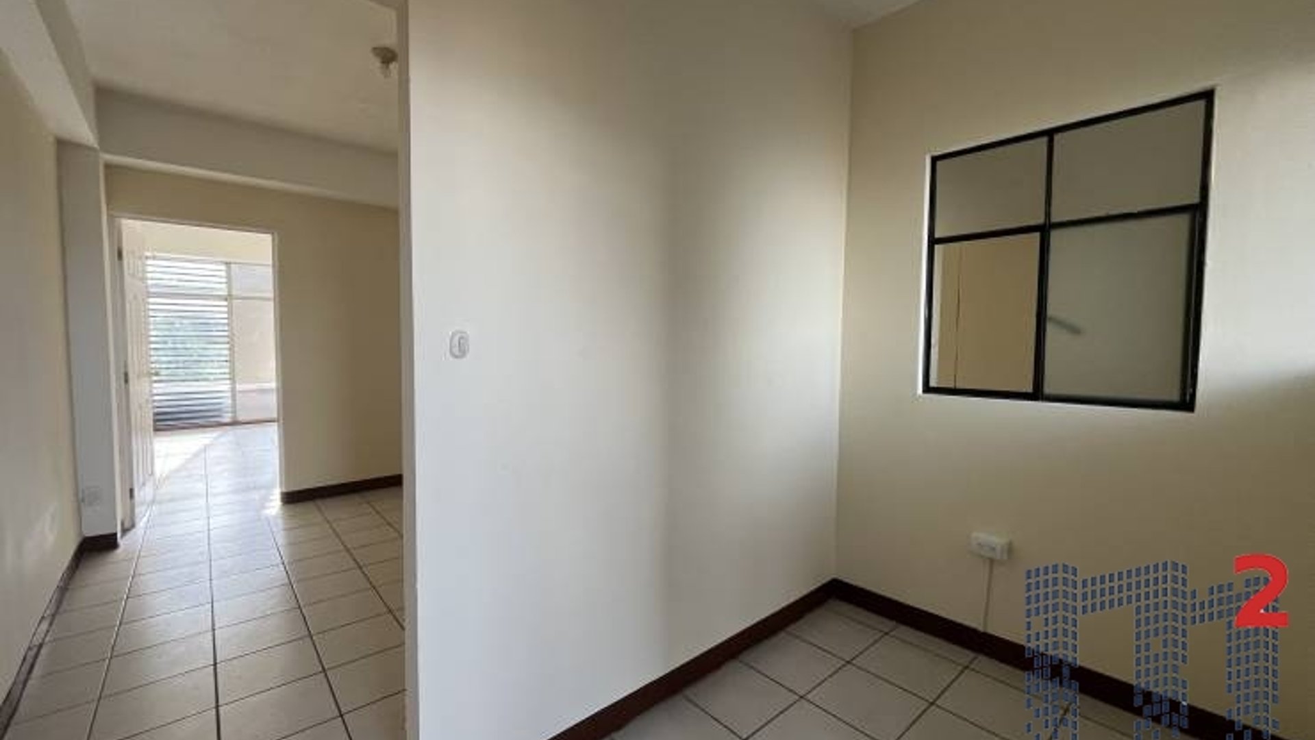 Oficina en Renta, Zona 01 (R10408) - Miniatura 4