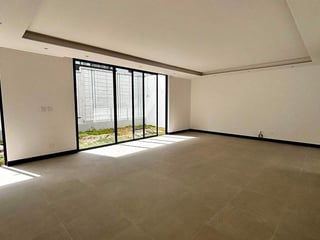 CASA EN VENTA | CONDOMINIO MOLIÉ · ZONA 10 - 4